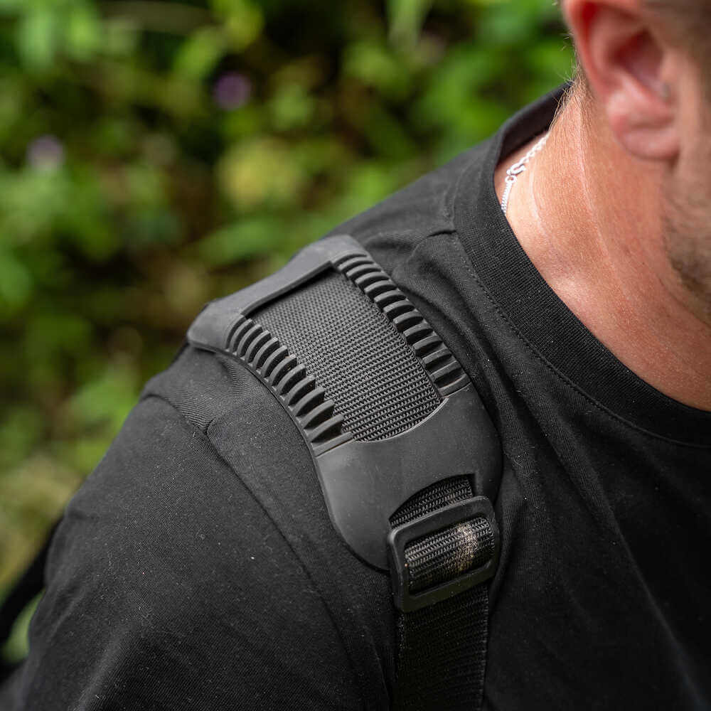 Macuto nevera Avid Carp Stormshield Cooler 30 L - Tienda Carpfishing