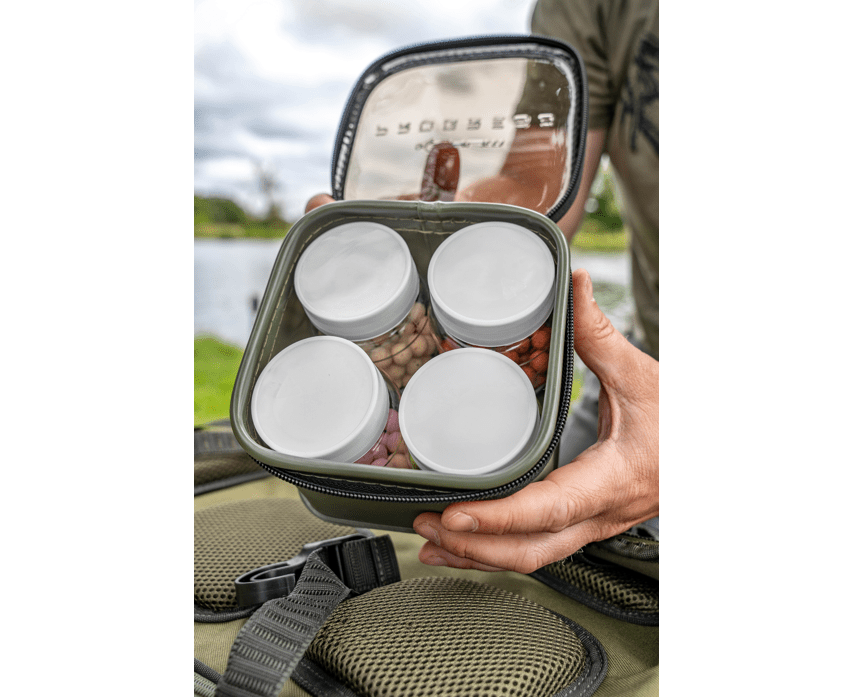 Macuto de 4 botes de cebo Korum Eva - Tienda Carpfishing