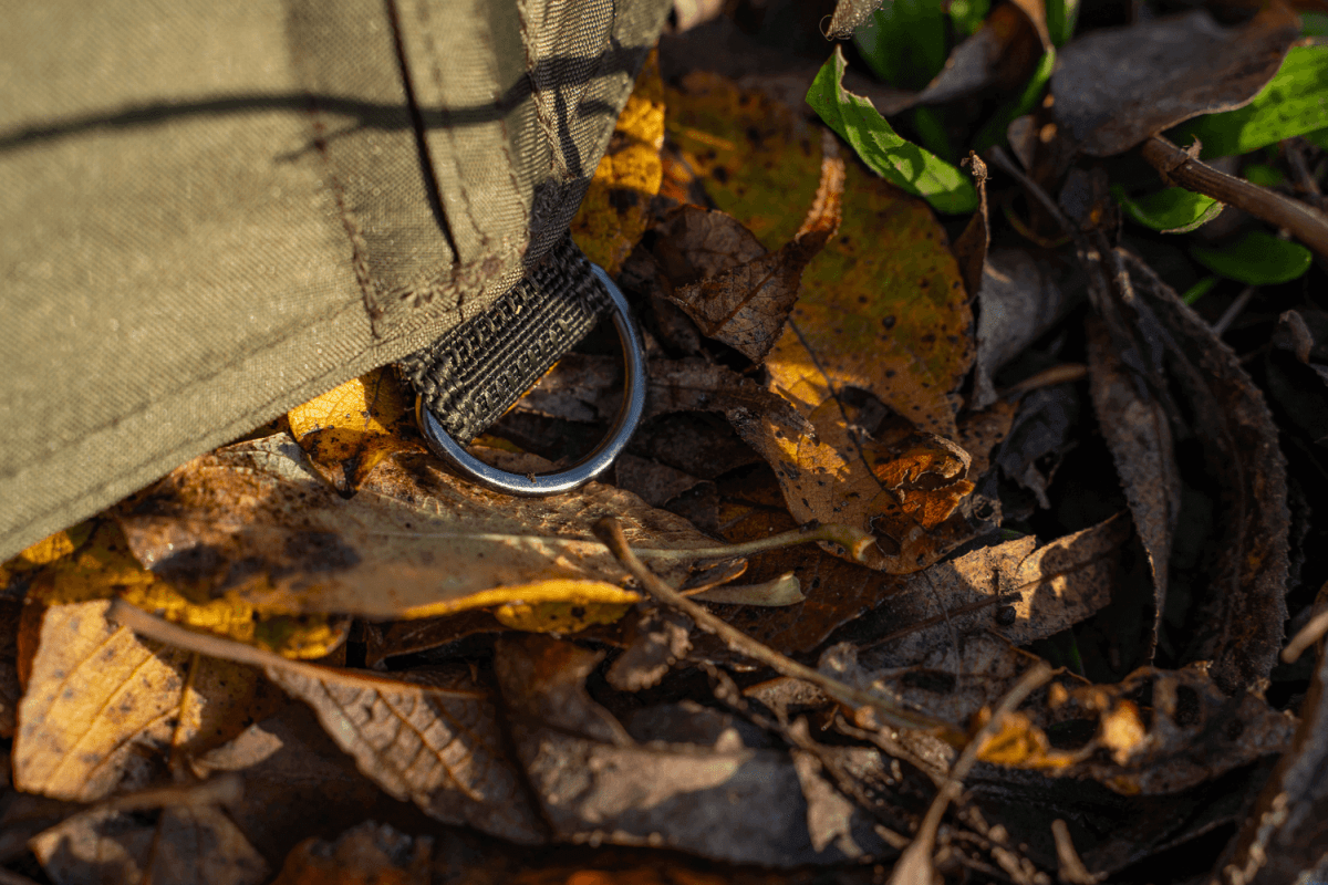 Paraguas Korum Progress Graphitalye 1,35 x 2,1 m - Tienda Carpfishing