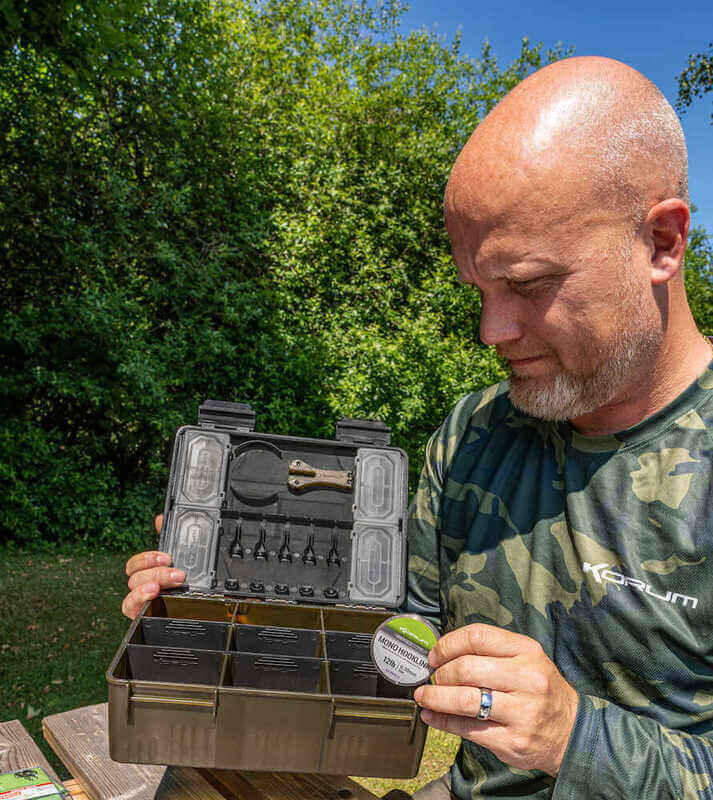 Caja Korum Unloaded 1