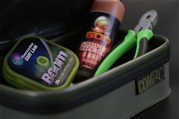 Bolso para accesorios Korda Compac 125 M - Tienda Carpfishing