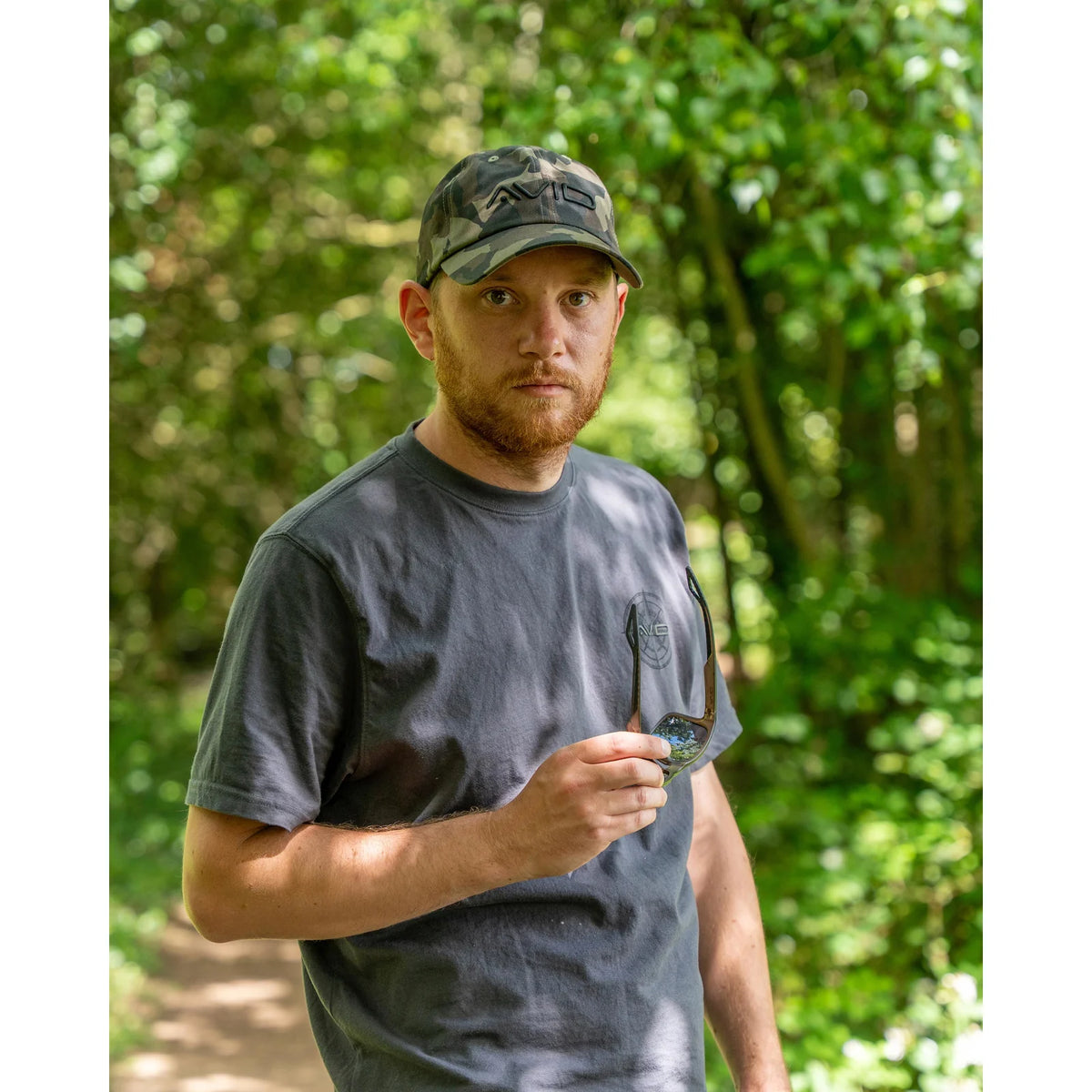 Gorra Avid Carp Distortion Dark Camo
