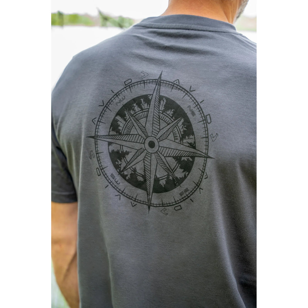 Camiseta Avid Carp Bearing (Grey)