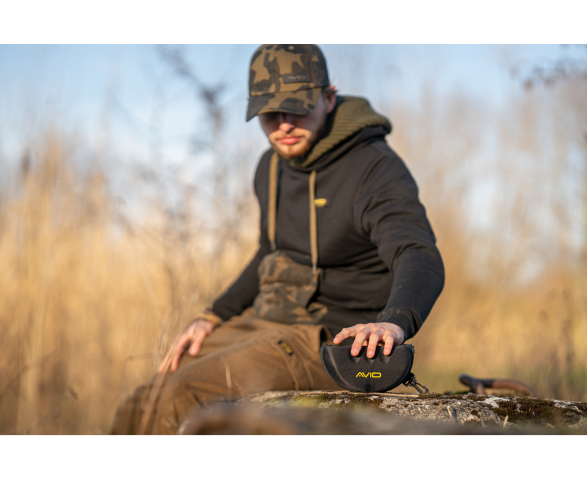 Okulary przeciwsłoneczne z polaryzacją Avid Carp SeeThru Blinker