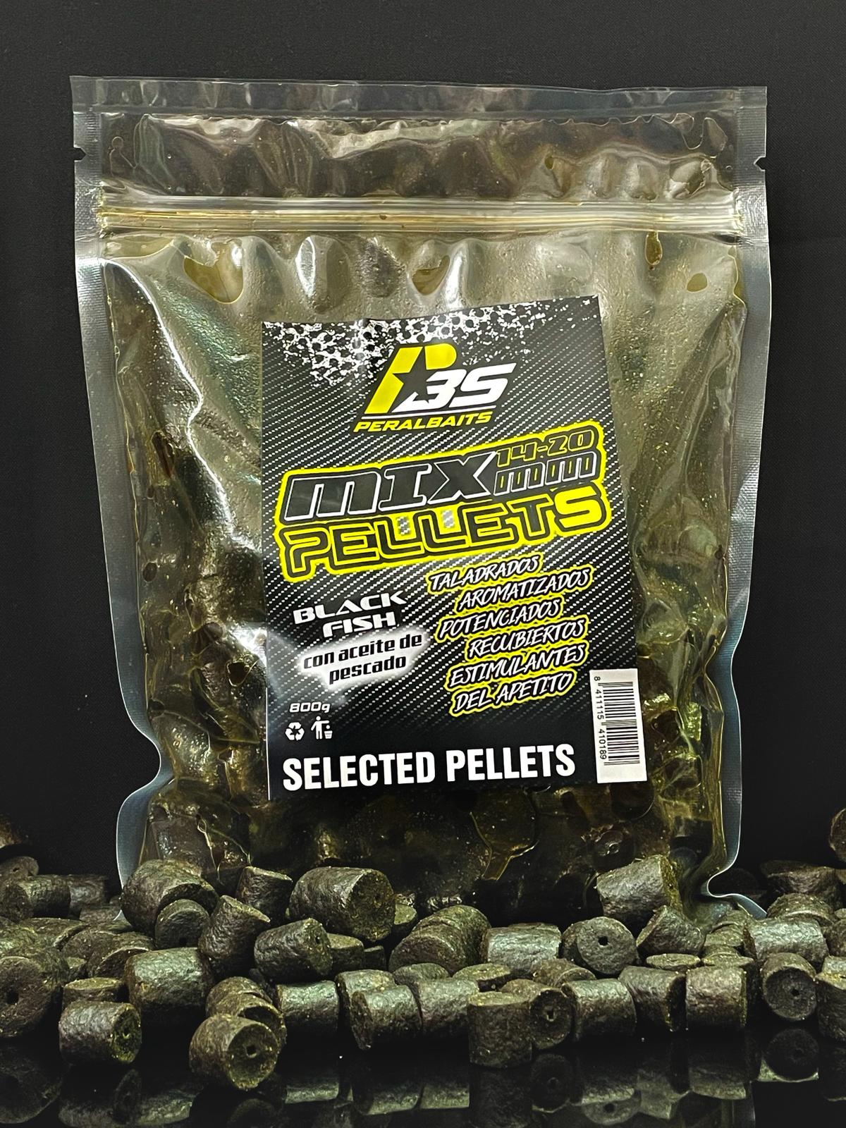 Mix Pellets Líquido Peralbaits Black Fish 14-20 mm - Tienda Carpfishing