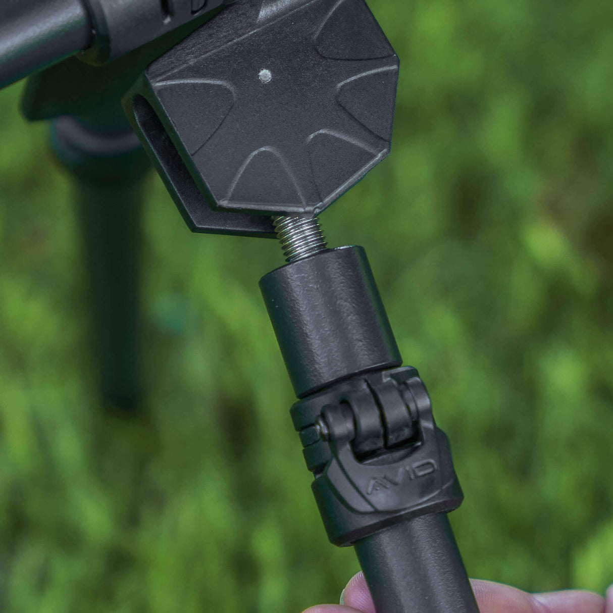 Trípode Avid Carp Revolve 2-3 cañas - Tienda Carpfishing