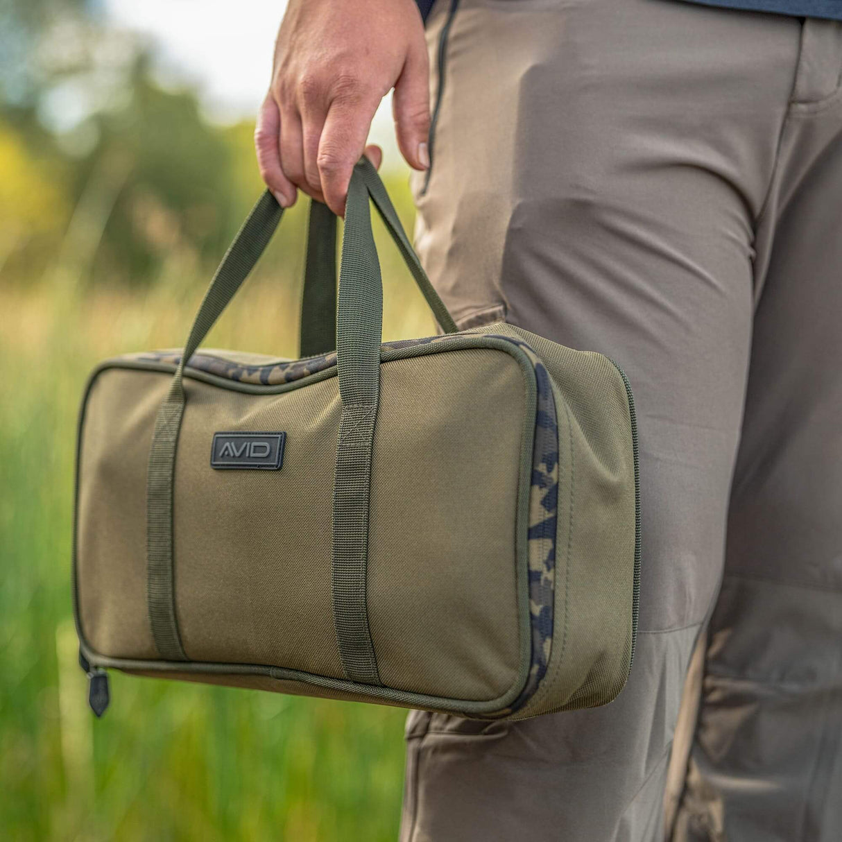 Statyw Avid Carp Revolve Super Low 2-3 Wędki