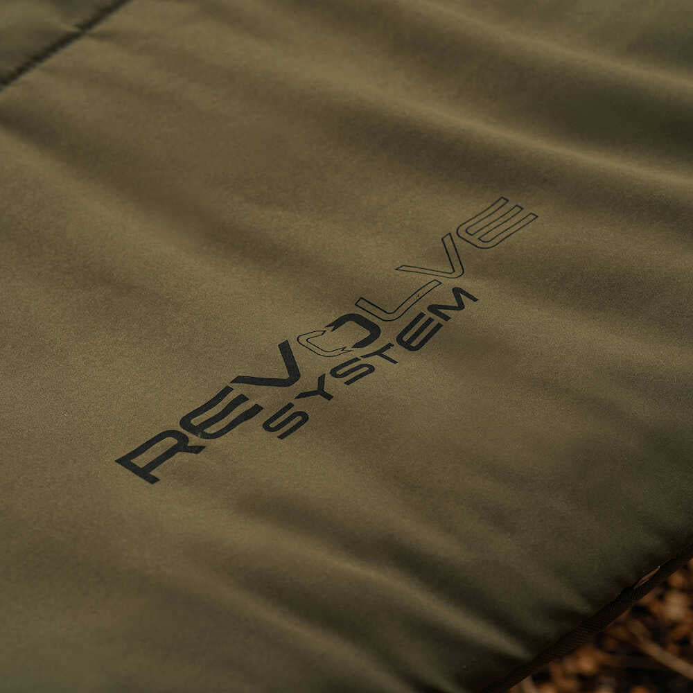 Bed Chair con saco de dormir Avid Carp Revolve X System 8 patas - Tienda Carpfishing