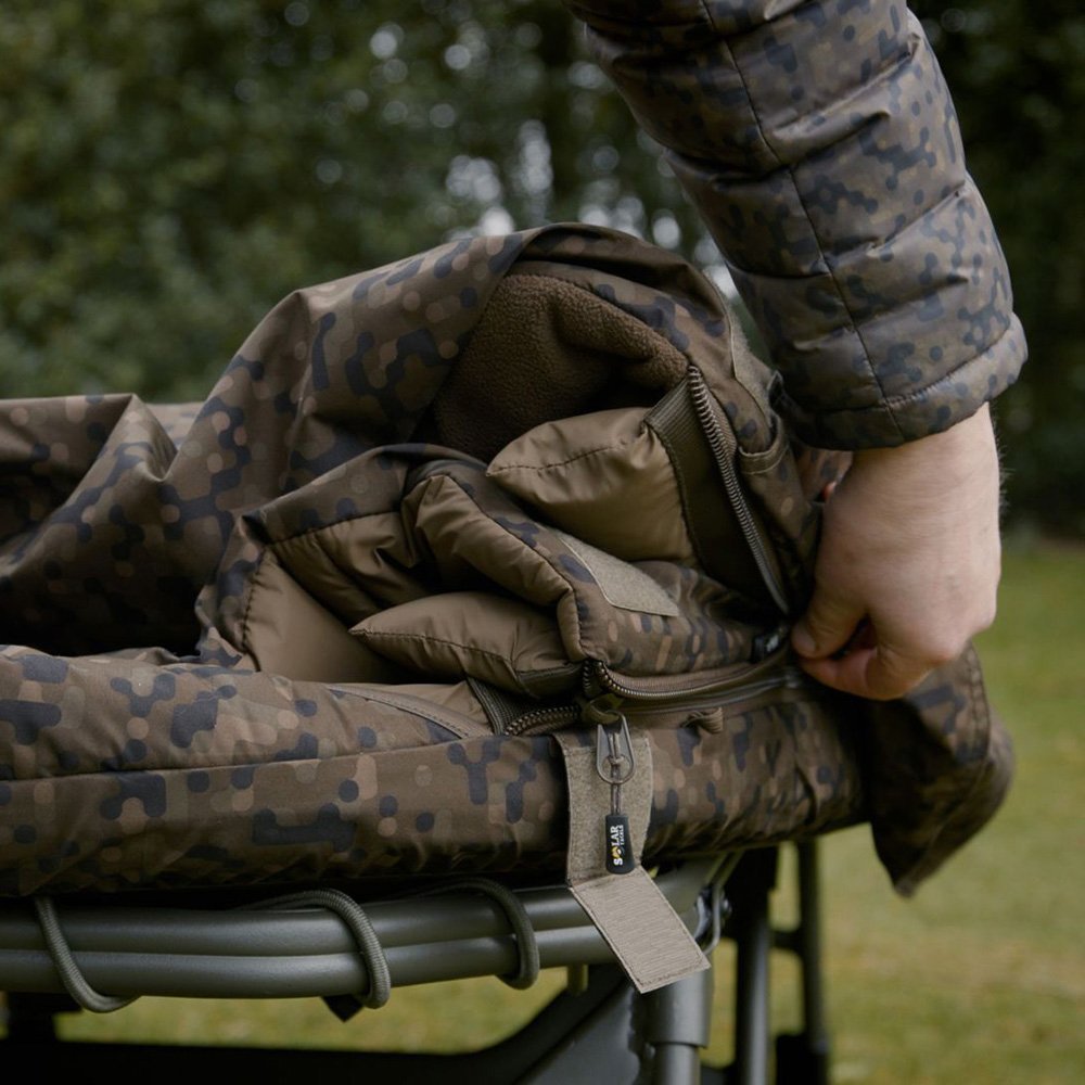 Bed Chair con saco de dormir Solar SP C - Tech Memory Foam Sleep Systems MKII - Tienda Carpfishing