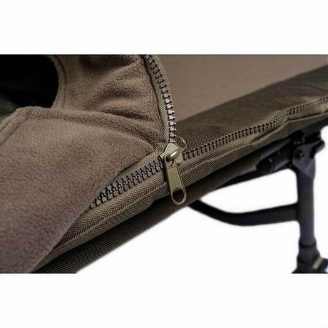 Bed Chair JRC Defender II Platforma z Śpiwory Wide - Tienda Carpfishing