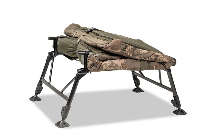 Bed Chair Nash Indulgence 4 Junior Sleep System Kamuflaż - Tienda Carpfishing