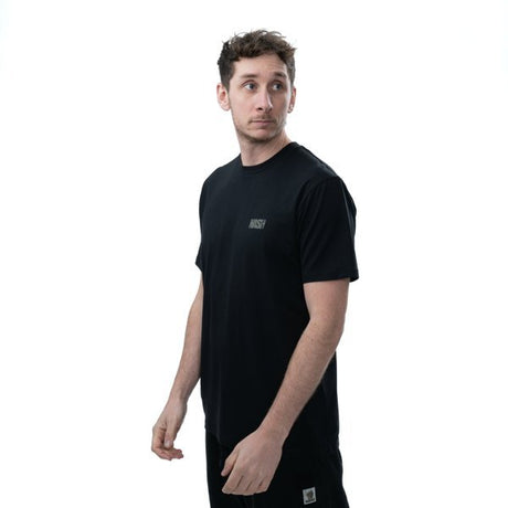 Camiseta Nash Make It Happen Carp Logo Negra - Tienda Carpfishing