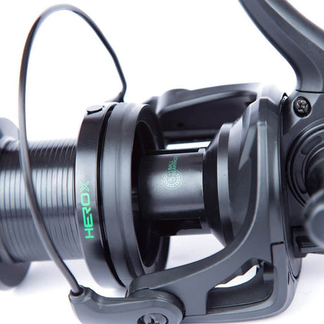 Carrete Sonik Herox 8000 - Tienda Carpfishing