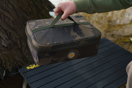 Estación de montaje Solar Worldwide L - Tienda Carpfishing