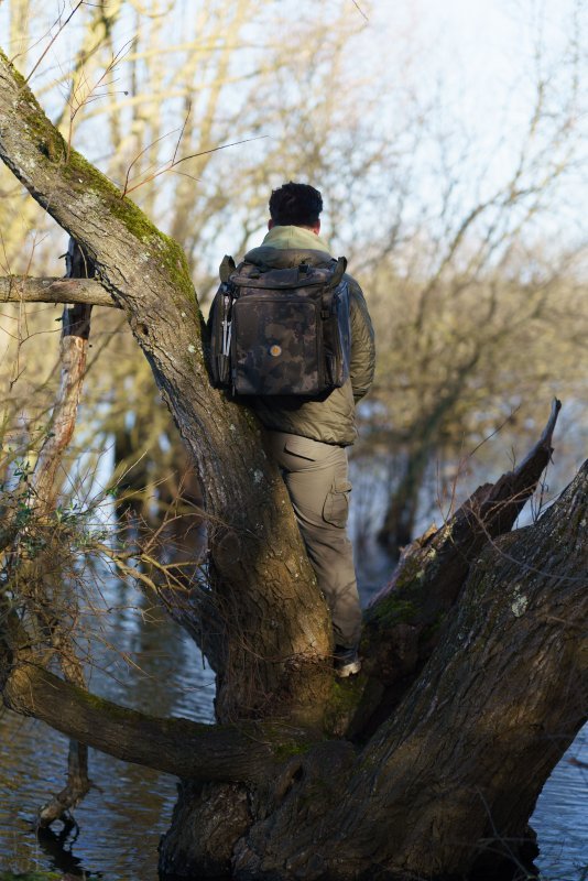 Mochila Solar WorldWide 30L - Tienda Carpfishing