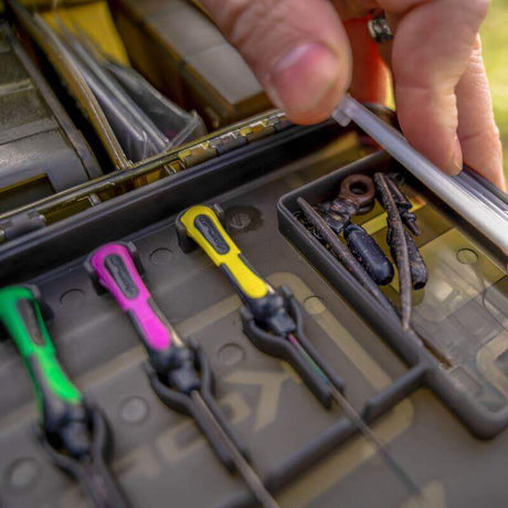 Caja Korum Roving Flox Fully Loaded - Tienda Carpfishing