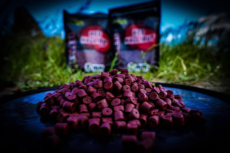 Pellets Taladrados Pro Elite Baits Red Halibut 15 mm - Tienda Carpfishing