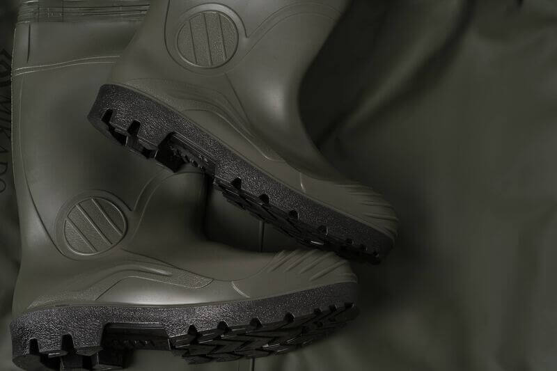 Vadeador Mikado Premium Verde - Tienda Carpfishing